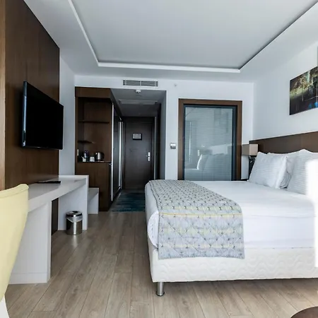 The Nowness Luxury & Adulty Only 4*