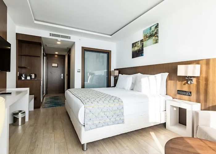 Szálloda The Nowness Luxury & Adulty Only