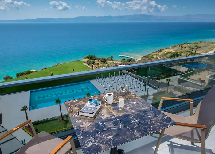 The Nowness Luxury & Adulty Only Hotel