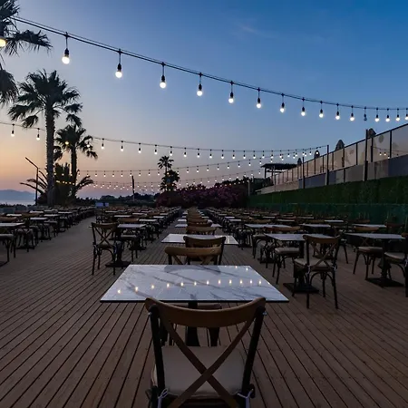 The Nowness Luxury & Adulty Only 4* Cesme