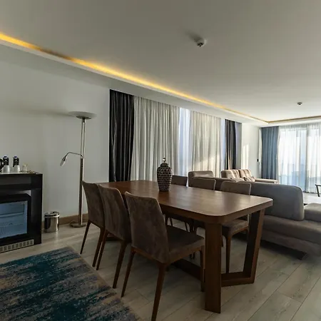 The Nowness Luxury & Adulty Only 4* Cesme