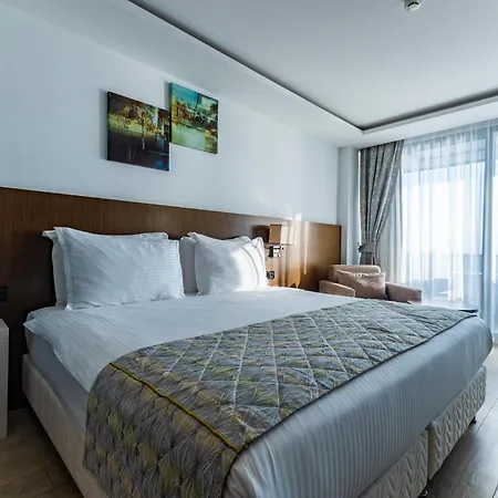 Отель The Nowness Luxury & Adulty Only 4*