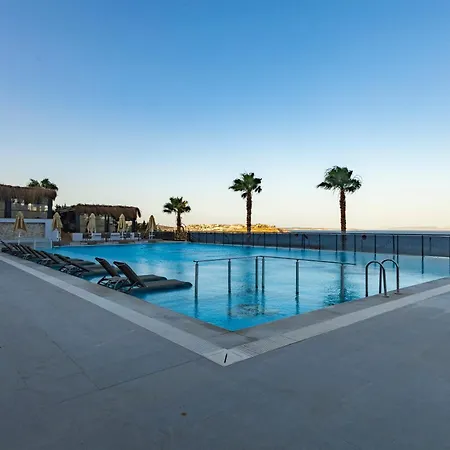 The Nowness Luxury & Adulty Only 4*